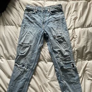 H&M women’s ripped jeans